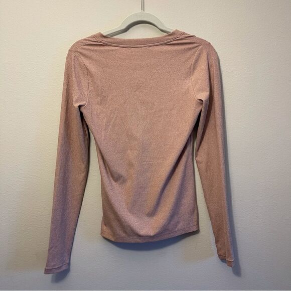 Woman’s Athleta uplifted ribbed Henley long sleeve top size xs - Picture 5 of 5